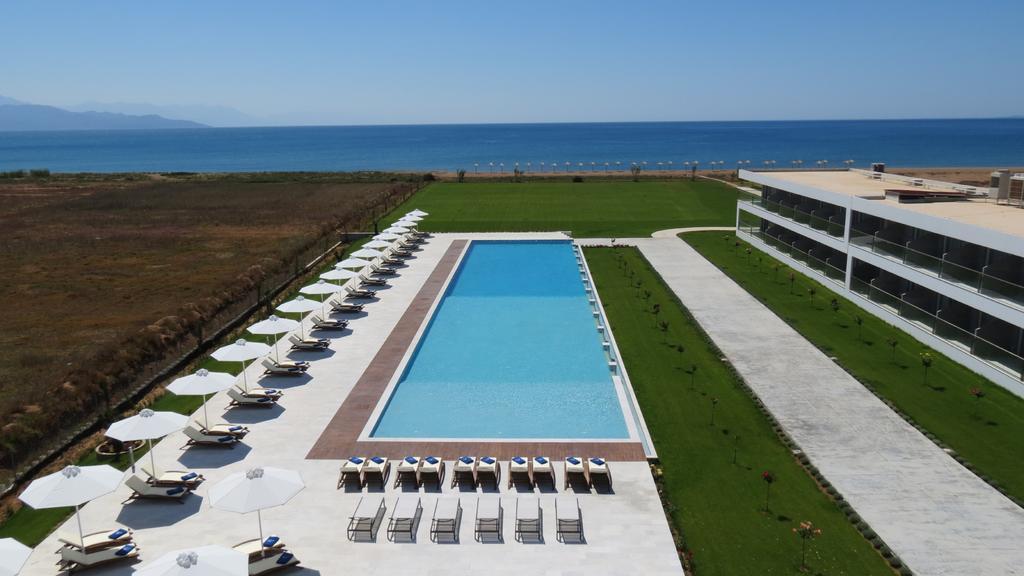Buca Beach Resort Messíni المظهر الخارجي الصورة