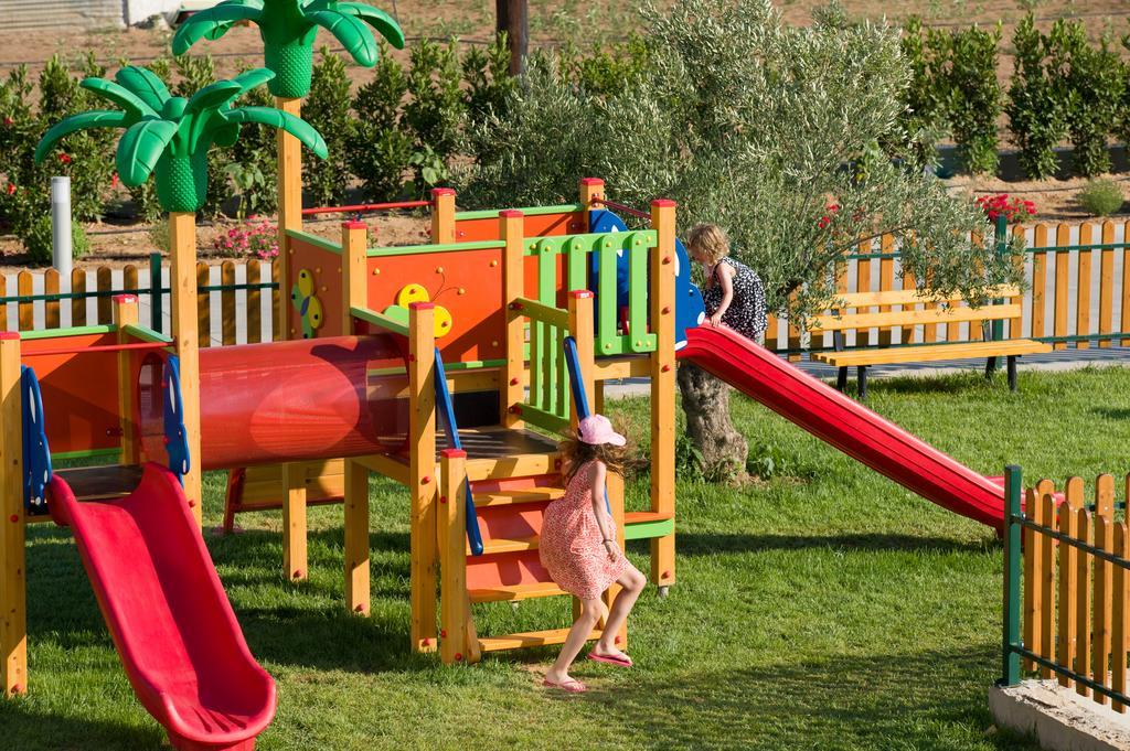 Buca Beach Resort Messíni المظهر الخارجي الصورة